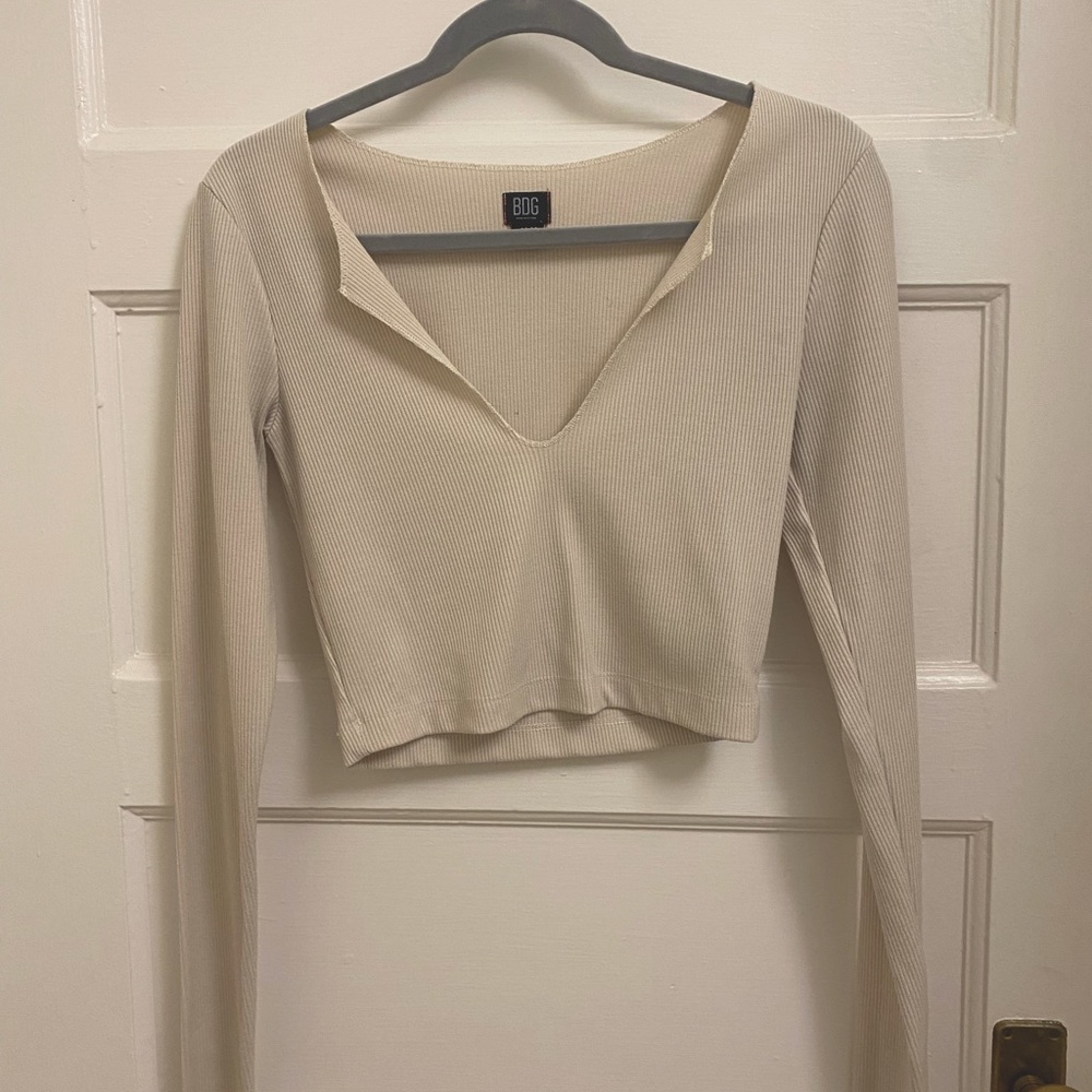 White Urban Outfitters Long Sleeve Size M